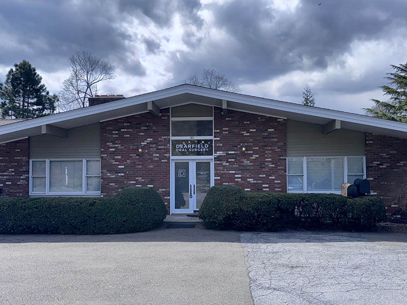 Dearfield Oral Surgery | Bone Grafting, About Implants and Oral Pathology